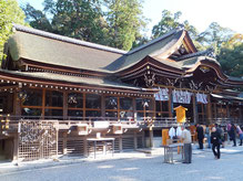 大神神社拝殿