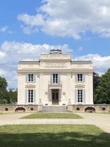 The Château of Bagatelle built in less than 100 days by François-Joseph Bélanger in 1777 for the Comte d'Artois.