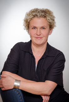 Ulrike Henning, Bestatterin, Krankenschwester