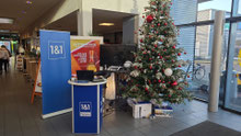 1&1 Telecom GmbH Promotion Stand im Dez. 2024 "EDEKA Schroff Kleve" Essen trifft Leidenschaft