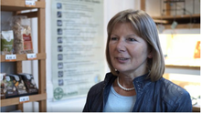Bärbel Hoffmann vom Lintorfer Weltladenteam (aus dem Film)