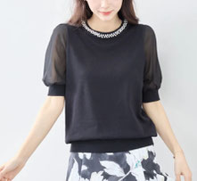 衿パール袖シフォンニット  4,290円→1,300円（税込）    