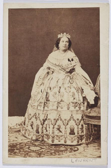 La reina Isabel II hacia 1860 por J. Laurent