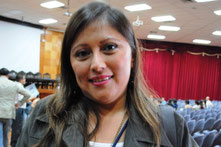 Ingeniera Jessenia Pin, funcionario del Servicio de Rentas Internas (SRI), dio conferencia en la Uleam sobre facturación electrónica. Manta, Ecuador.