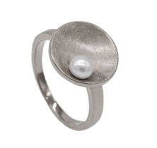 Edelstahl Ring RH451 mit Süßwasserperle und strukturierter Schale