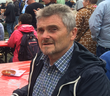 Thomas Dietzel, Vorsitzender des Linksbündnisses fordert dazu auf, auf dem rechten Auge wachsamer zu sein.