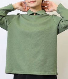 プチ衿リブ地のカットソー  3,190円→1,680円(税込)   