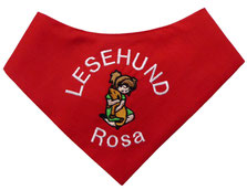 rotes Halstuch bestickt mit Lesehund, Name und Mädchen mit Hund im Arm, textilfashion_de