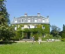 occupants actuels : Jean et Thérèse Moulonguet