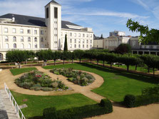 Hostellerie Bon Pasteur sur la Loire à Vélo et la Vélo Francette