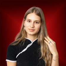 Lina Rigonelli, Goldschmiede-Lehrling bei der Goldschmiede OBSESSION, Zürich und Wetzikon.