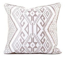 Oosterse kussens happiness inrichting patchwork kussens