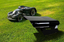 NEO Targa (AWD) Garage mit Roboter