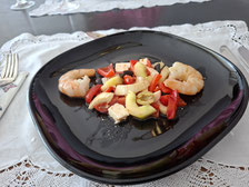 Griechischer Salat mit Black Tigers