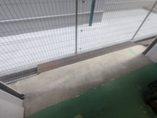 縞鋼溝板の布設：工事前写真