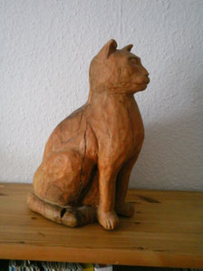 Katze aus Oliven Holz