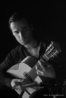 Flamenco-Gitarrist (Guitarrista) Frannco Carmine / SW-Foto: © Künstlerarchiv
