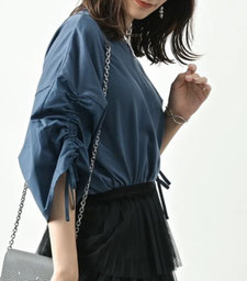 袖布帛×身頃カットソーの トップス フォーユー価格　2,880円(税込)   