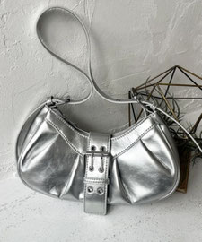 バックル付きBAG  4,290円→2,480円(税込)   27×10×7
