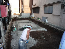 台東区 木造3階建て耐火建築物 砕石工事画像2