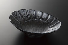 黒結晶花型楕円鉢