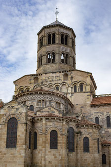 la magnifique église romane d'Issoire