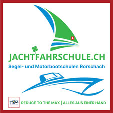 Logo der JACHTFAHRSCHULE.CH™ – Segel- und Motorbootschule Rorschach, Teil der HOZ GROUP™, mit Motto REDUCE TO THE MAX™.