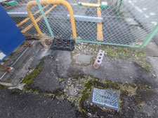 鉄骨造看板の解体撤去：工事中写真