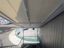 テント構造の屋根を新設：工事後写真