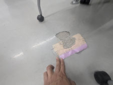 塗床の部分補修：工事前写真