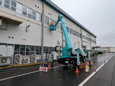 スカイマスターでの網戸撤去：工事中写真