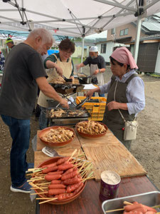 地域の皆さんがボランティアでお手伝いをしてくださいました