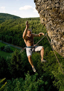 Stefan Löw fliegt »Im Namen des Herrn« (8+)