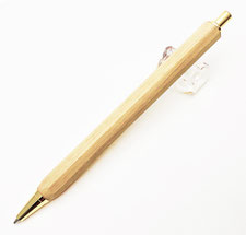 #八角形#woodwork #woodworking #woodturning #craft #woodpen #penturning #madeinjapan #japan #pastarticles #日本製 #F-STYLE #木のボールペン #木軸シャープペン