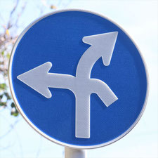 伊東・東京方向標識 墨田区の異形矢印標識 - 東京地歴探訪｜東京に限らず全国へ