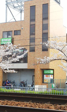 尼建ビル（外観）