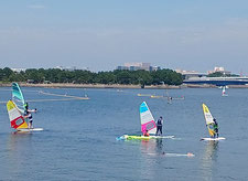 神奈川　横浜　海の公園　八景島　ウインドサーフイン　スタンドアップパドル　wind　SUP　サップ　初心者　体験　スクール　speedwall　スピードウォール　ショップ