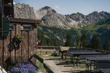 Walser Art • Apartmenthaus im Kleinwalsertal - Vorarlberg • Member of Mountain Hideaways - die schönsten Hotels in den Alpen • ©MarikaUnterladstätter