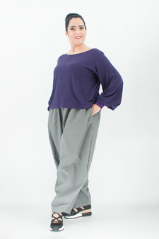 Lila Shirt mit langen Puffärmeln