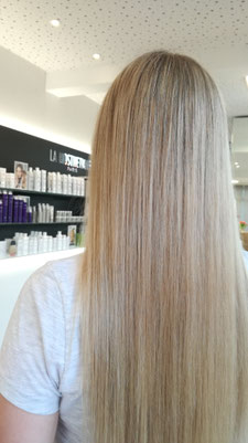 Strähnchen werden mit blond Strähnen blonde,