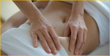 Massage Chi Nei Tsang dérivé du Qi-Gong, propose par Pierre Villette enseignant Qi-Gong et Praticien Chi Nei Tsang