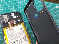 スマホのバッテリーを自分で交換するスマホのバッテリーを自分で交換する