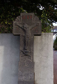 Das Franzosenkreuz von 1689 (neu aufgestellt 2002, Bildhauer Dieter Arenz))