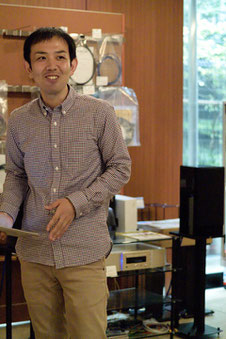 明るくグリーンの見える店内に、気さくに試聴&相談できるスタッフ。外回りに疲れたらここで個性的なオーディオに触れたい