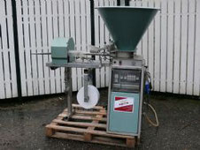 HETO Paperpotmaschine Type Standard gebraucht 1