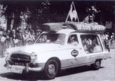 PEUGEOT 403 U8    LE COQ SPORTIF     Caravane Tour de France 1967