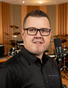 "Traumklang - Ihr Klang. Unser Anspruch"        LG Roger 