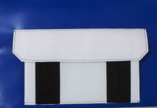 Aussenfach mit Klettverschluss-Lasche
