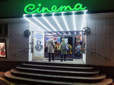 Vernissage von Dichter und Botaniker Édouard Tièche im Kino Palace in Bévilard