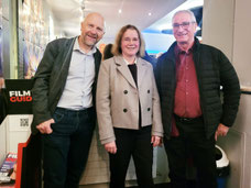 Jacques-Henri Jufer, Präsident der Gemeinde Valbirse, Historikerin Laurence Marti und Paolo Annoni, ehemaliger Gemeindepräsident von Valbirse